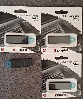 MEMORIA USB 64GB MAS DE 8500 CANCIONES VARIADAS BACHATA MERENGUE SALSA Foto 7231870-1.jpg