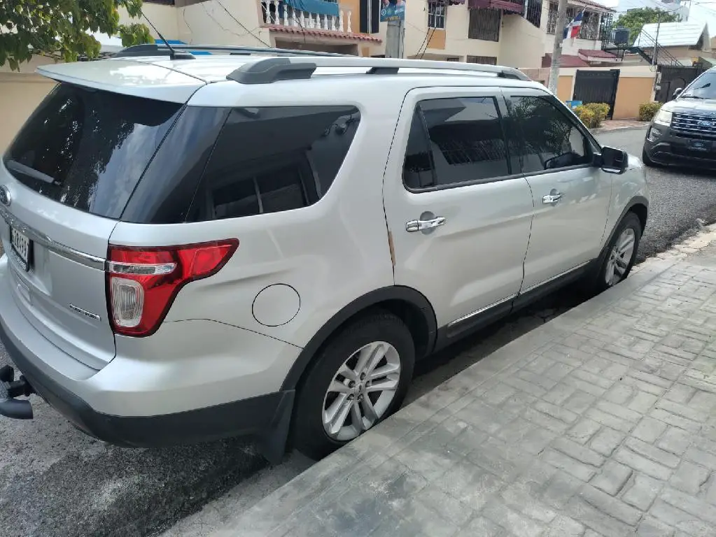 FORD EXPLORER 2013 Foto 7232042-2.jpg