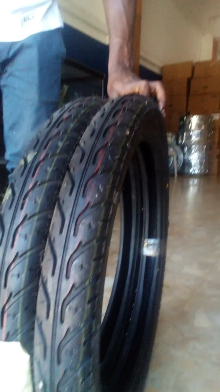 Gomas de motor  2.50   Foto 7232117-2.jpg