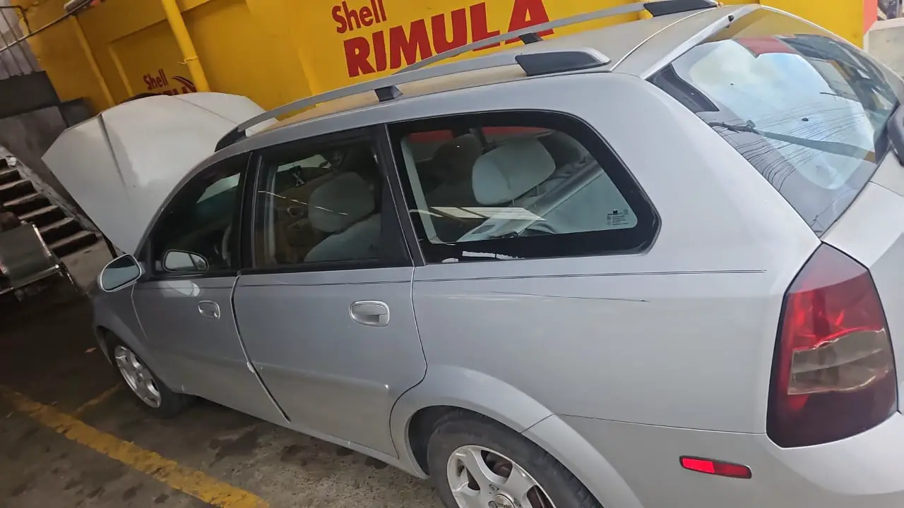Vendo Suzuki Forenza 2005 Foto 7232142-1.jpg