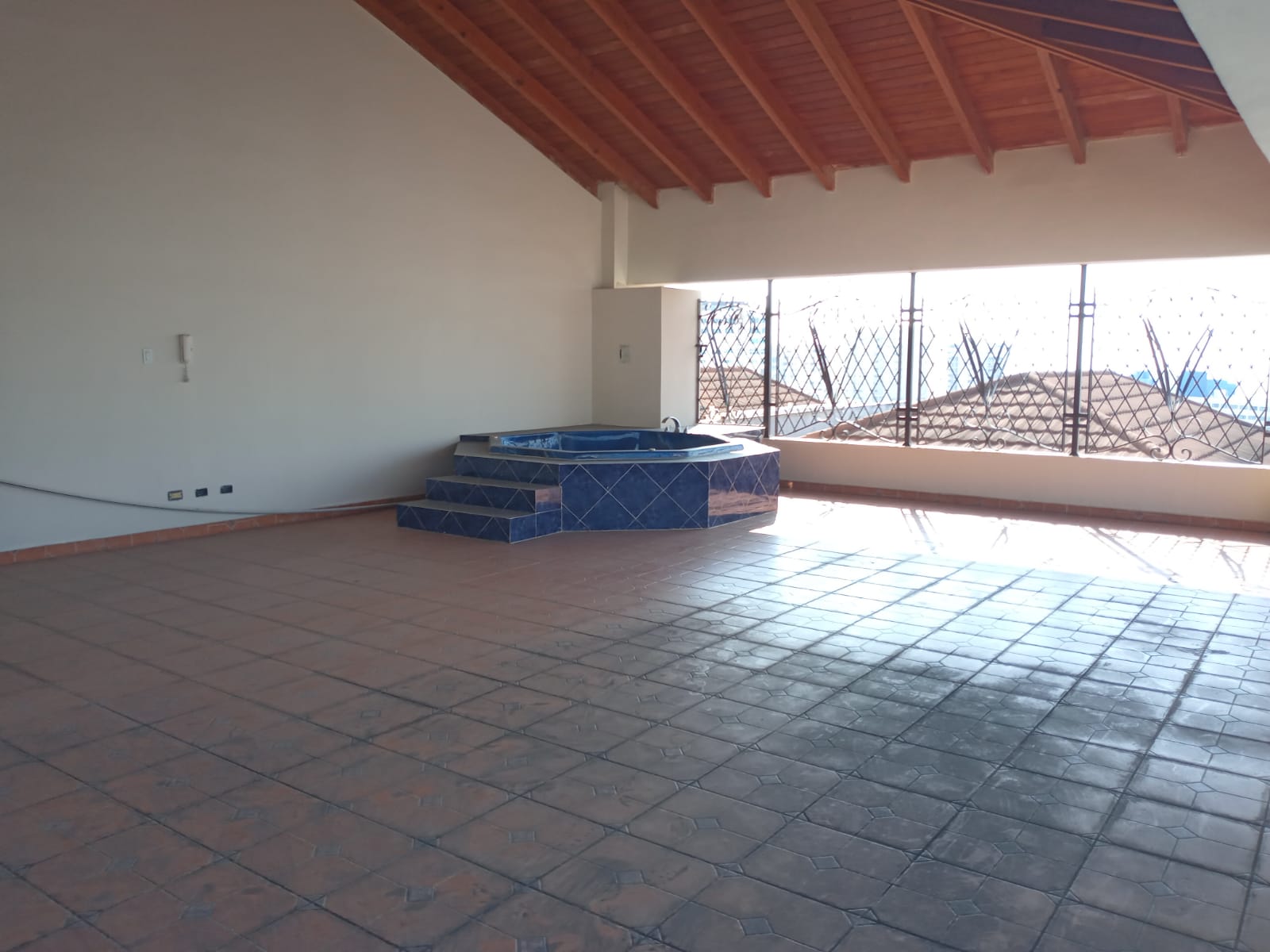 VENTA DE PH 4 NIVELES URB.REAL Foto 7232502-G3.jpg