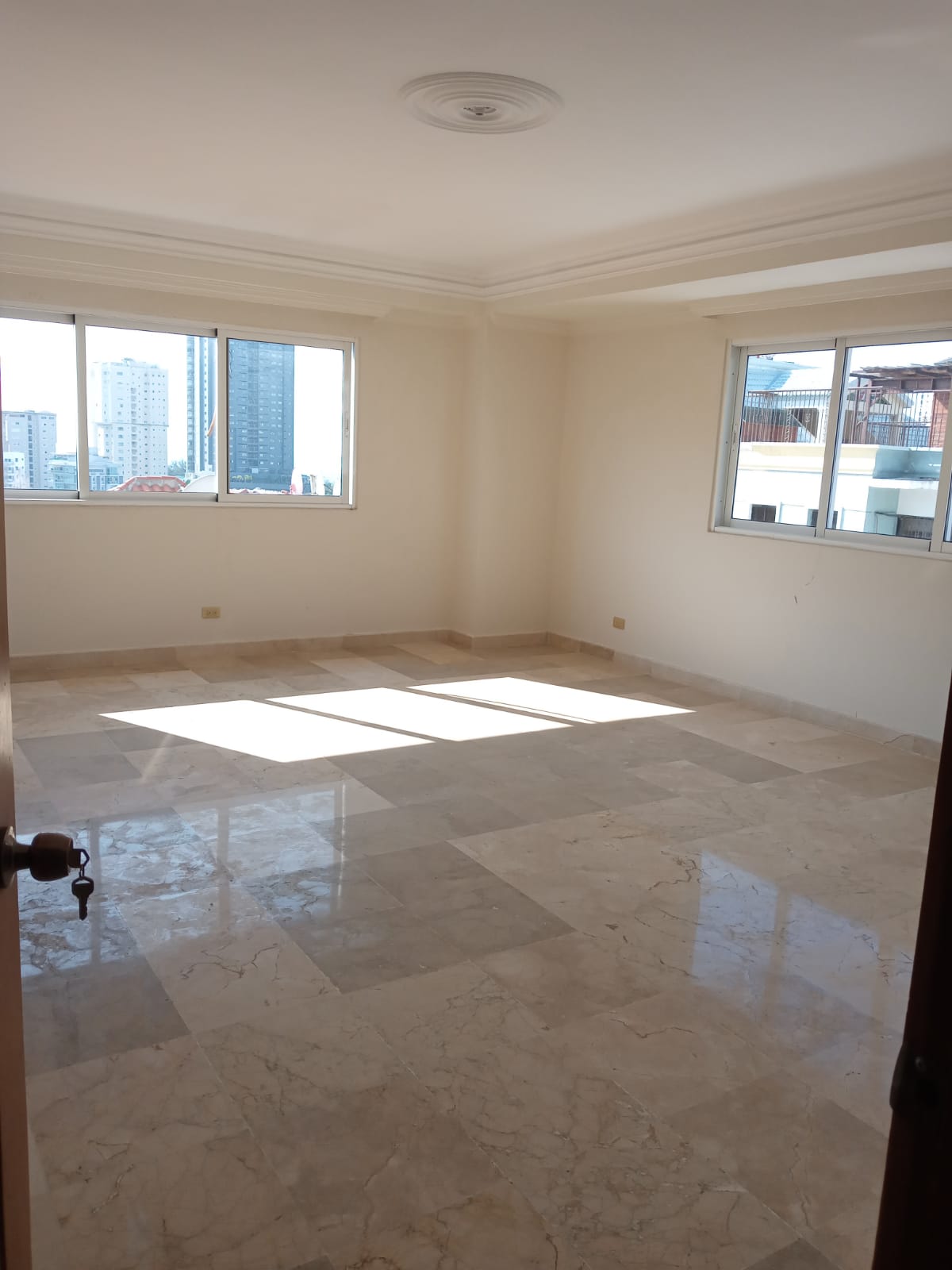 VENTA DE PH 4 NIVELES URB.REAL Foto 7232502-G6.jpg