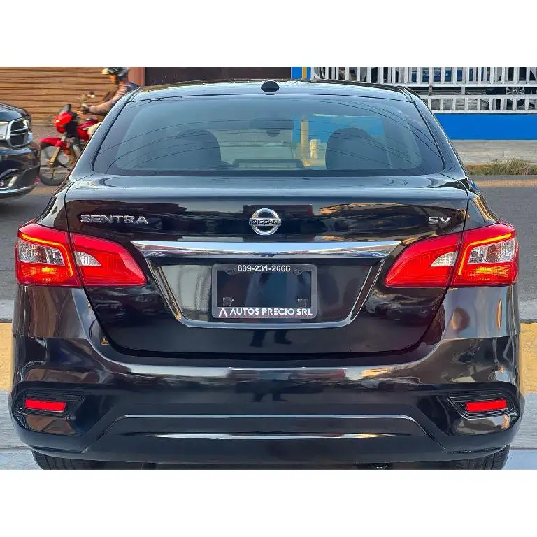 Nissan Sentra SV 2018  Foto 7232541-6.jpg