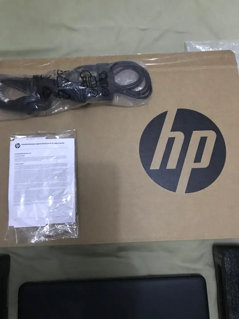 HP 14 Laptop ! Nuevo en Caja ! Foto 7232561-2.jpg