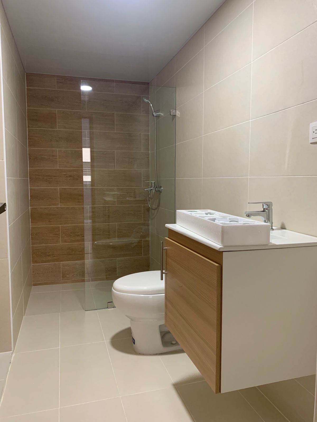 Apartamento en venta o alquiler de 3 habitaciones más estudio – Bella  Foto 7232568-3.jpg