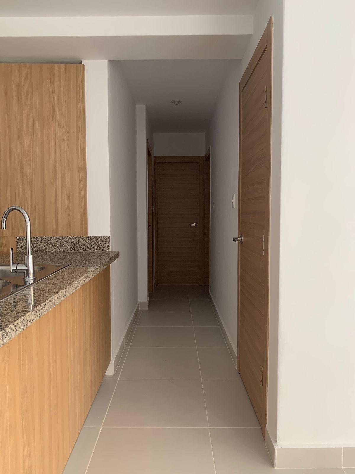 Apartamento en venta o alquiler de 3 habitaciones más estudio – Bella  Foto 7232568-4.jpg