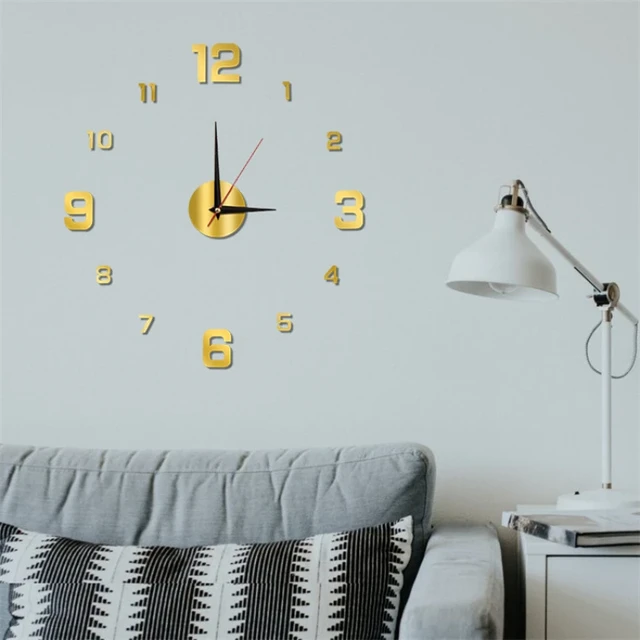 Reloj de pared multicolor nuevo en su caja  Foto 7232907-1.jpg