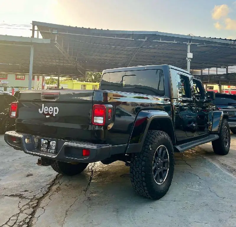 Jeep Gladiator Overland 2021  Foto 7233324-2.jpg