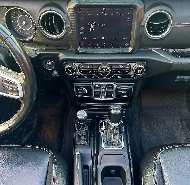 Jeep Gladiator Overland 2021  Foto 7233324-6.jpg