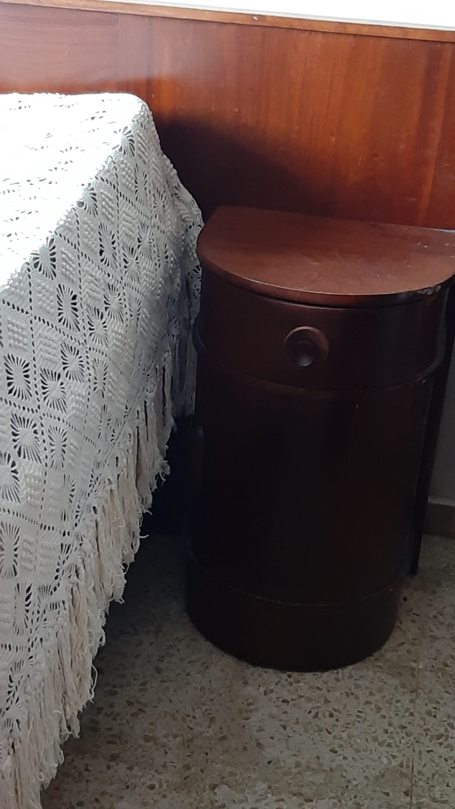 Cama con buro en caoba centenaria en Santo Domingo DN Foto 7233345-2.jpg