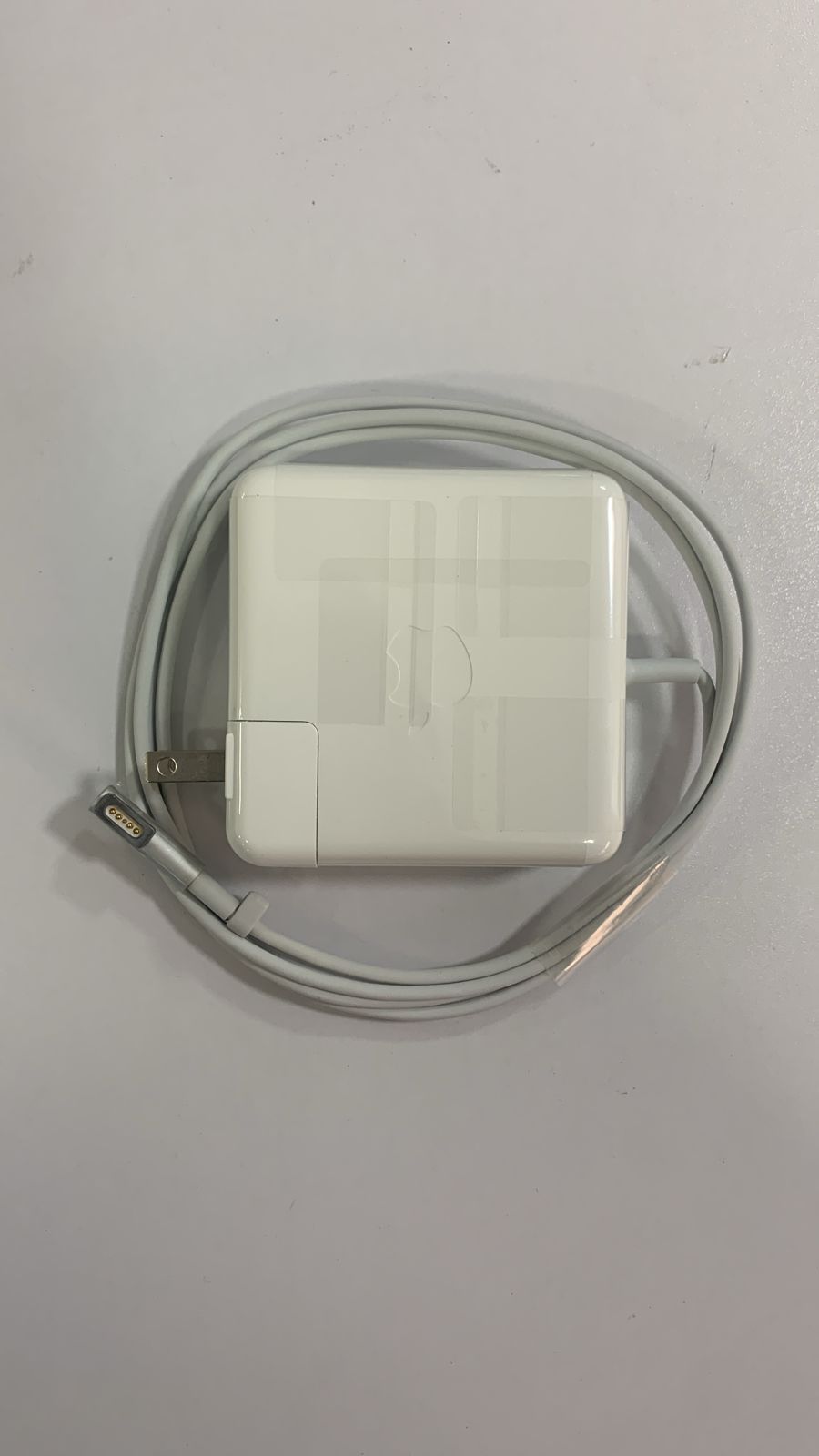 Cargadores Magsafe 1 y 2 de 85W originales  Foto 7233992-2.jpg