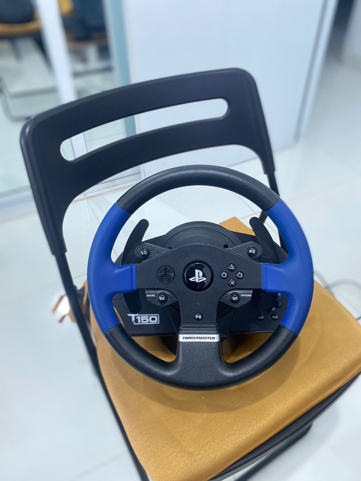 Thrustmaster T150 Stering Wheel Volante Foto 7234078-2.jpg