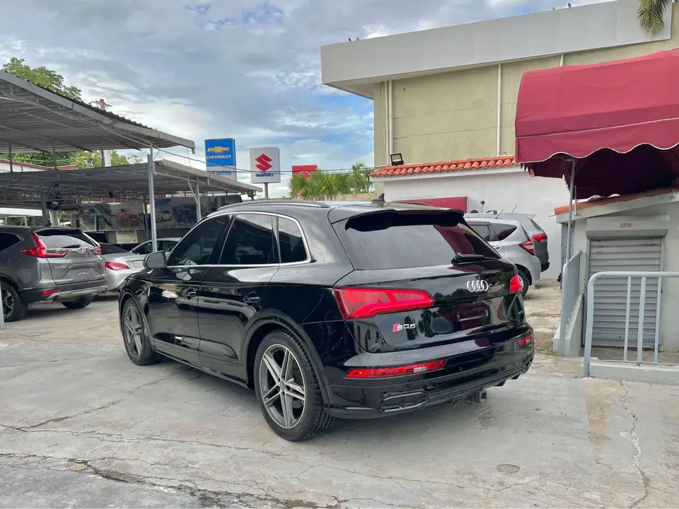Audi SQ5 2018 Quattro Foto 7234083-2.jpg