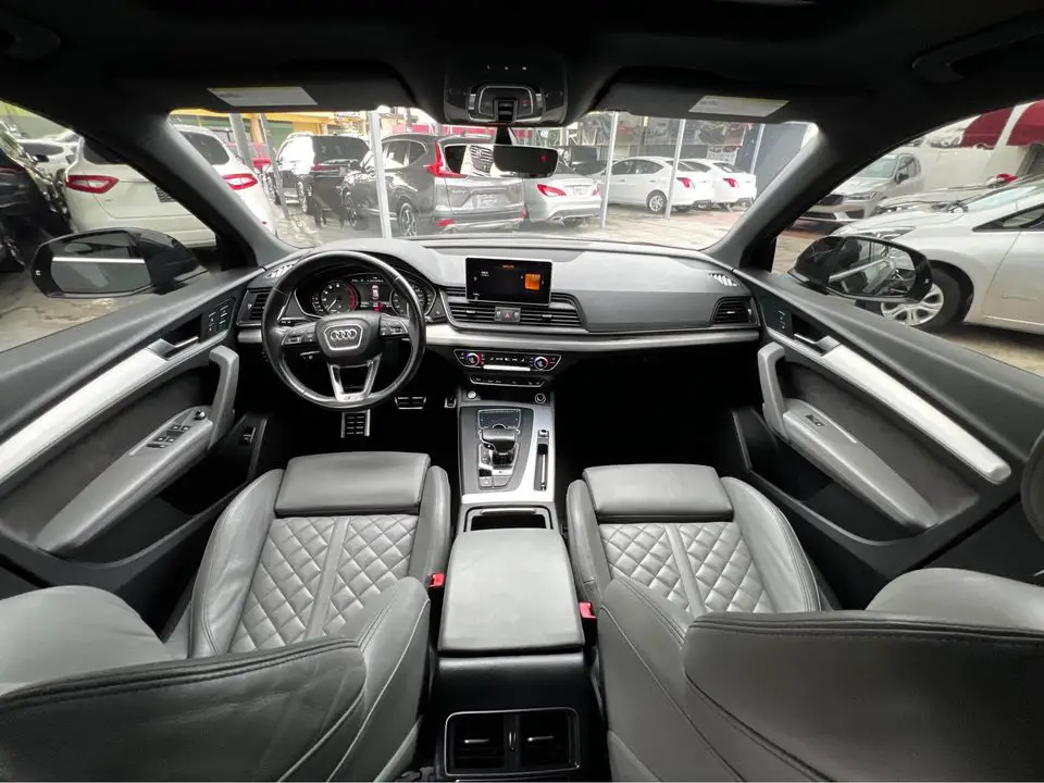 Audi SQ5 2018 Quattro Foto 7234083-5.jpg