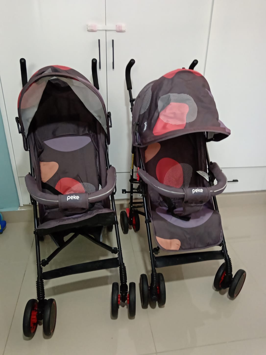 Vendo coches para bebe un jumper y una kangurera nuevos sin usar Foto 7234142-2.jpg