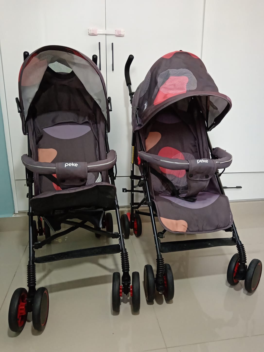 Vendo coches para bebe un jumper y una kangurera nuevos sin usar Foto 7234142-3.jpg