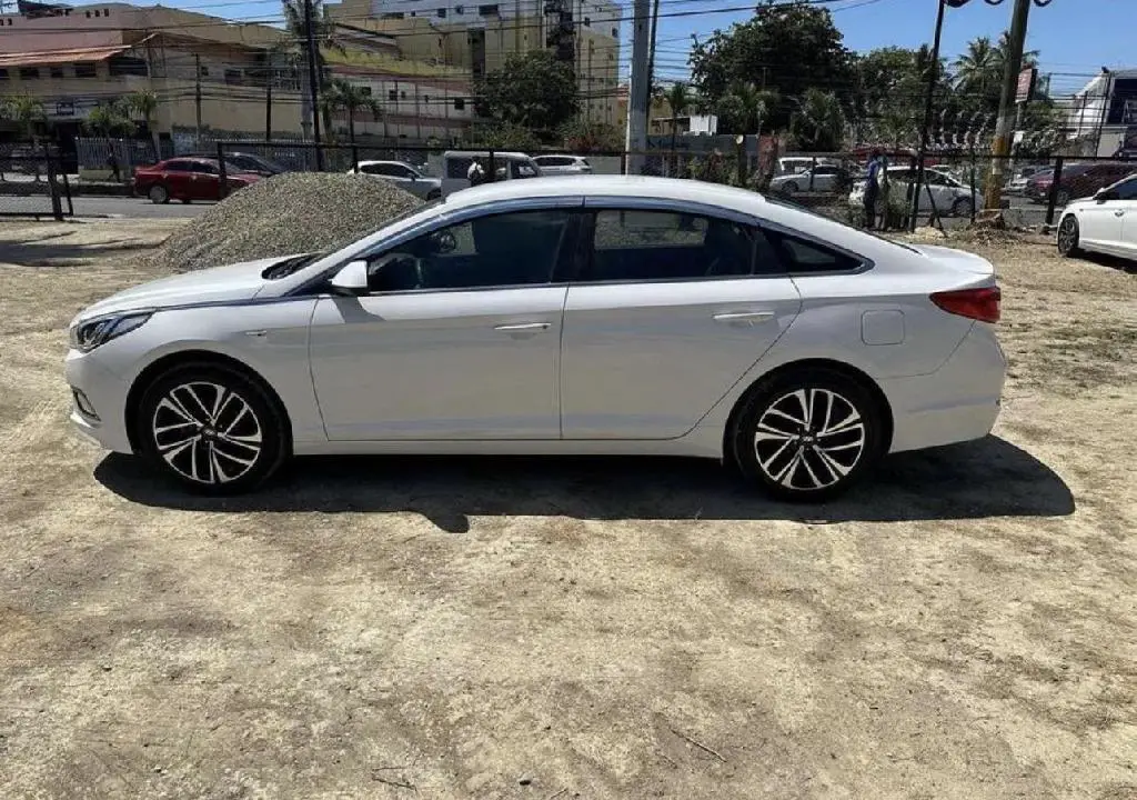 Hyundai LF 2018 Color Original Foto 7234288-5.jpg