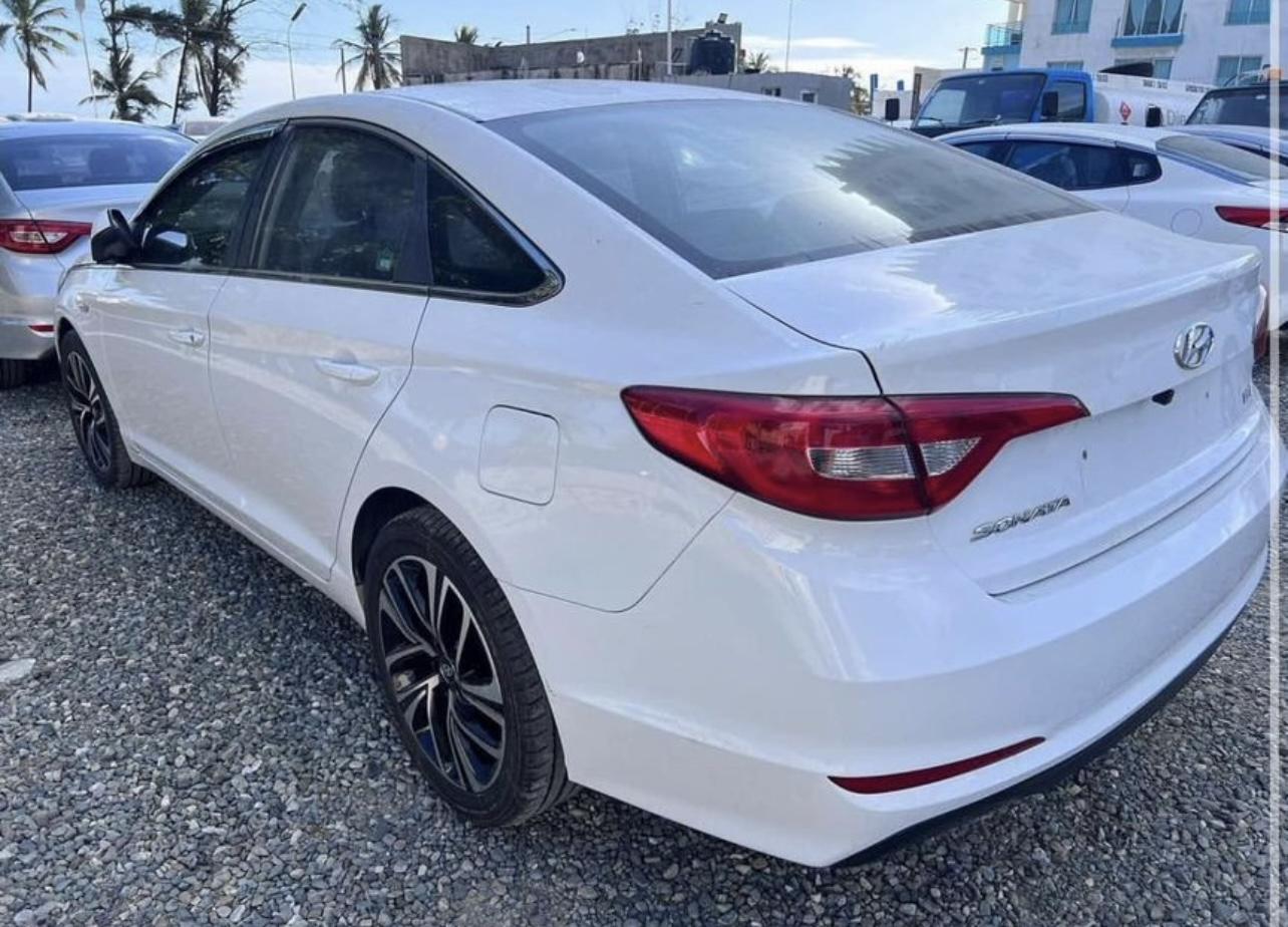 Hyundai LF 2018 Color Original Foto 7234288-8.jpg