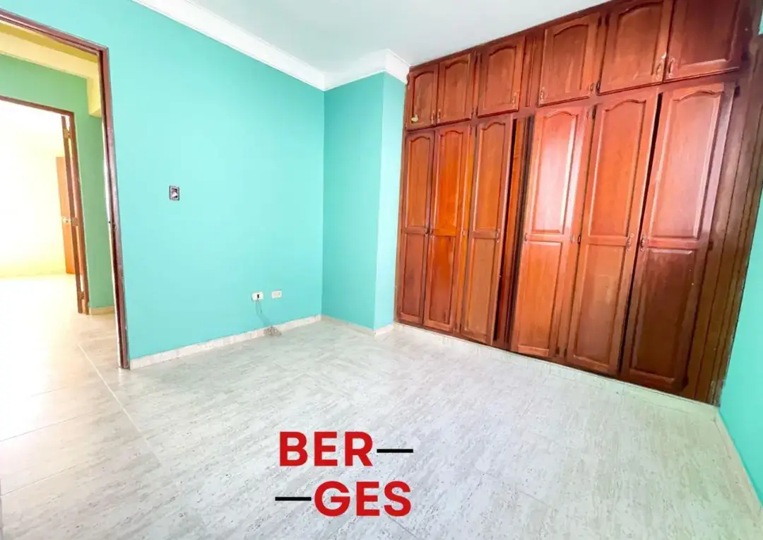 Apto en Venta en Ens Ozama 3er Nivel 3-Hab 2-B 2-Parq Prox Av Venezuel Foto 7234359-3.jpg