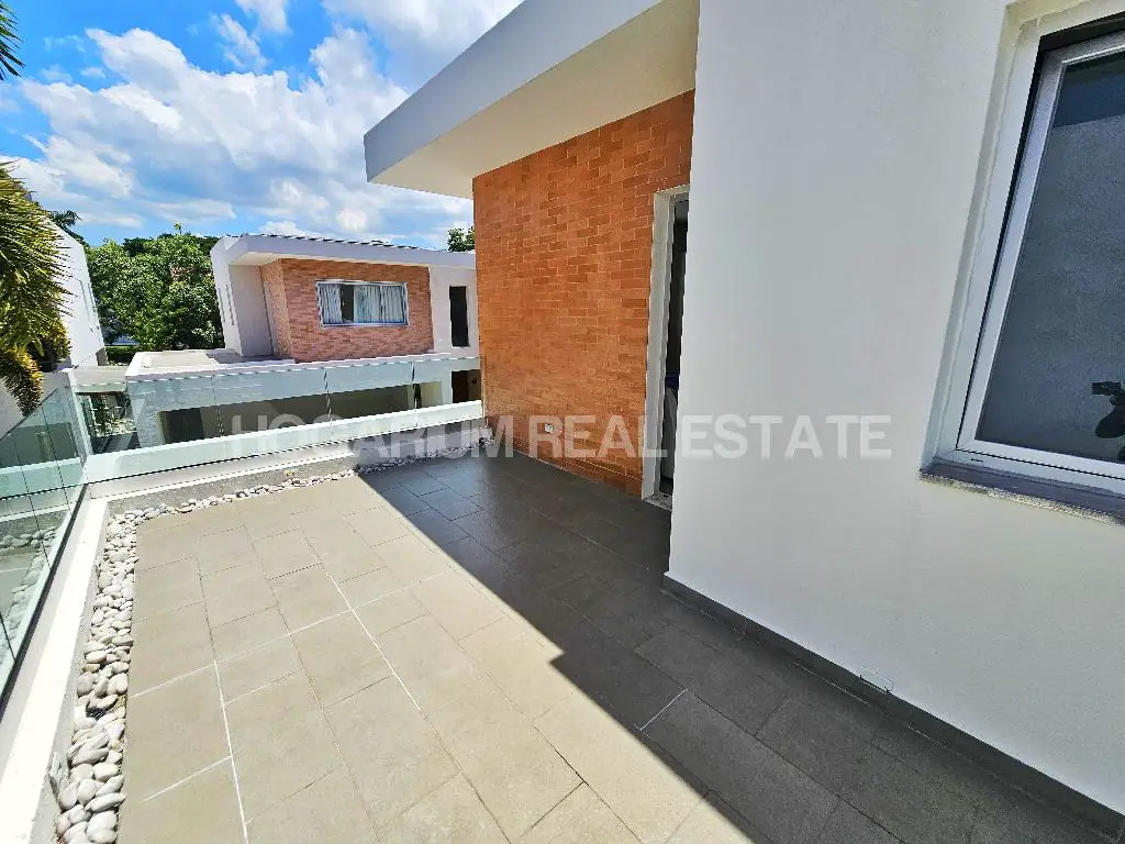 Casa en venta Residencial Cuesta Hermosa 2. USD700000  Foto 7234364-7.jpg