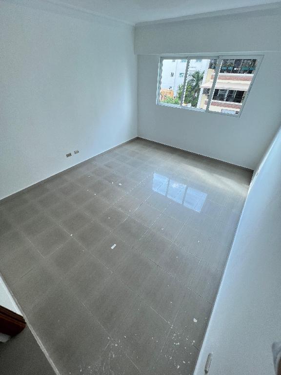 Apartamento en alquiler en Evaristo Morales 2 habitaciones Foto 7234378-3.jpg
