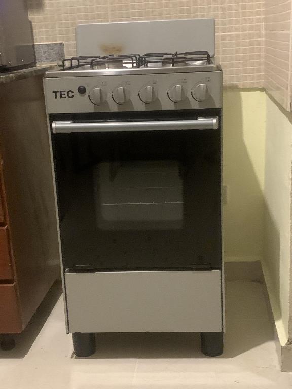 Estufa TEC 20” VENTA cuatro hornillos y horno full nuevo  Foto 7234492-1.jpg