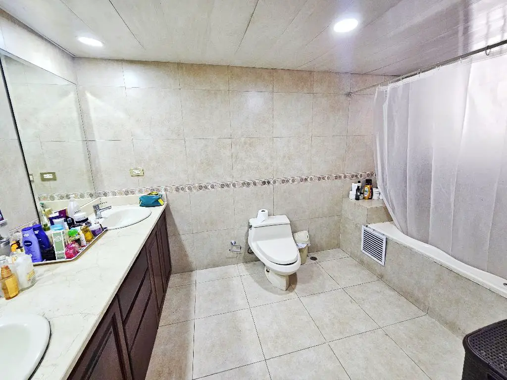 Apartamento en venta Serrallés USD360000   Foto 7234577-8.jpg