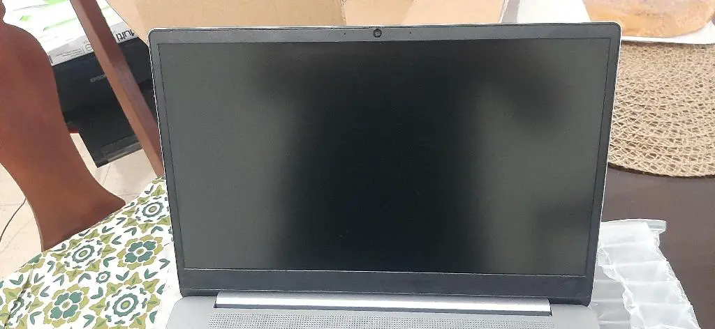 Laptop Lenovo Chromebook 15 Foto 7234724-6.jpg