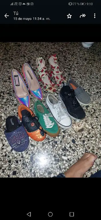 Ropa de niños tengo más por solo  más dos zapatilla para mujer número  Foto 7234743-9.jpg