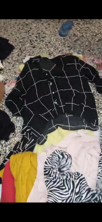 Blusas y faldas como nuevas 600 pesos  en Santo Domingo DN Foto 7234749-2.jpg