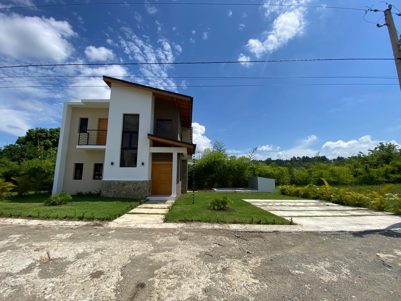 Excelente Villa en Venta en Jarabacoa Foto 7234864-1.jpg