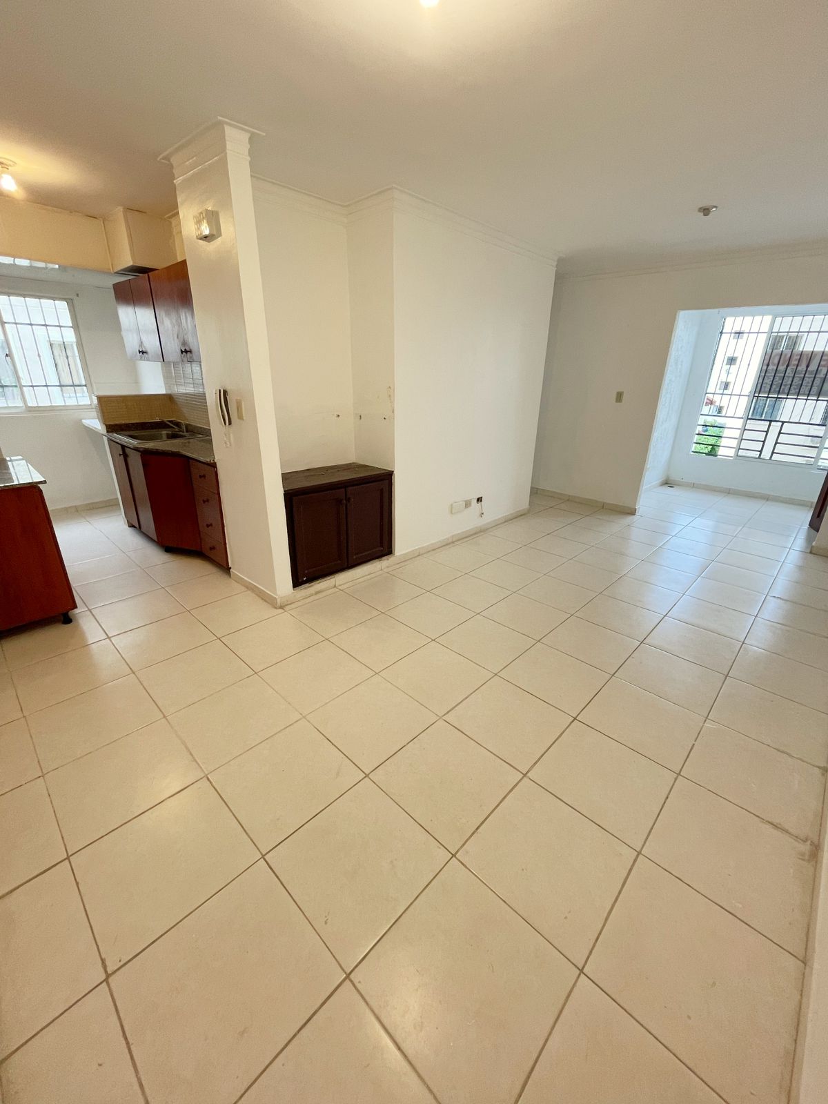 Apartamento en venta Residencial Juan Rafael Av. Jacobo Majluta Foto 7234871-8.jpg