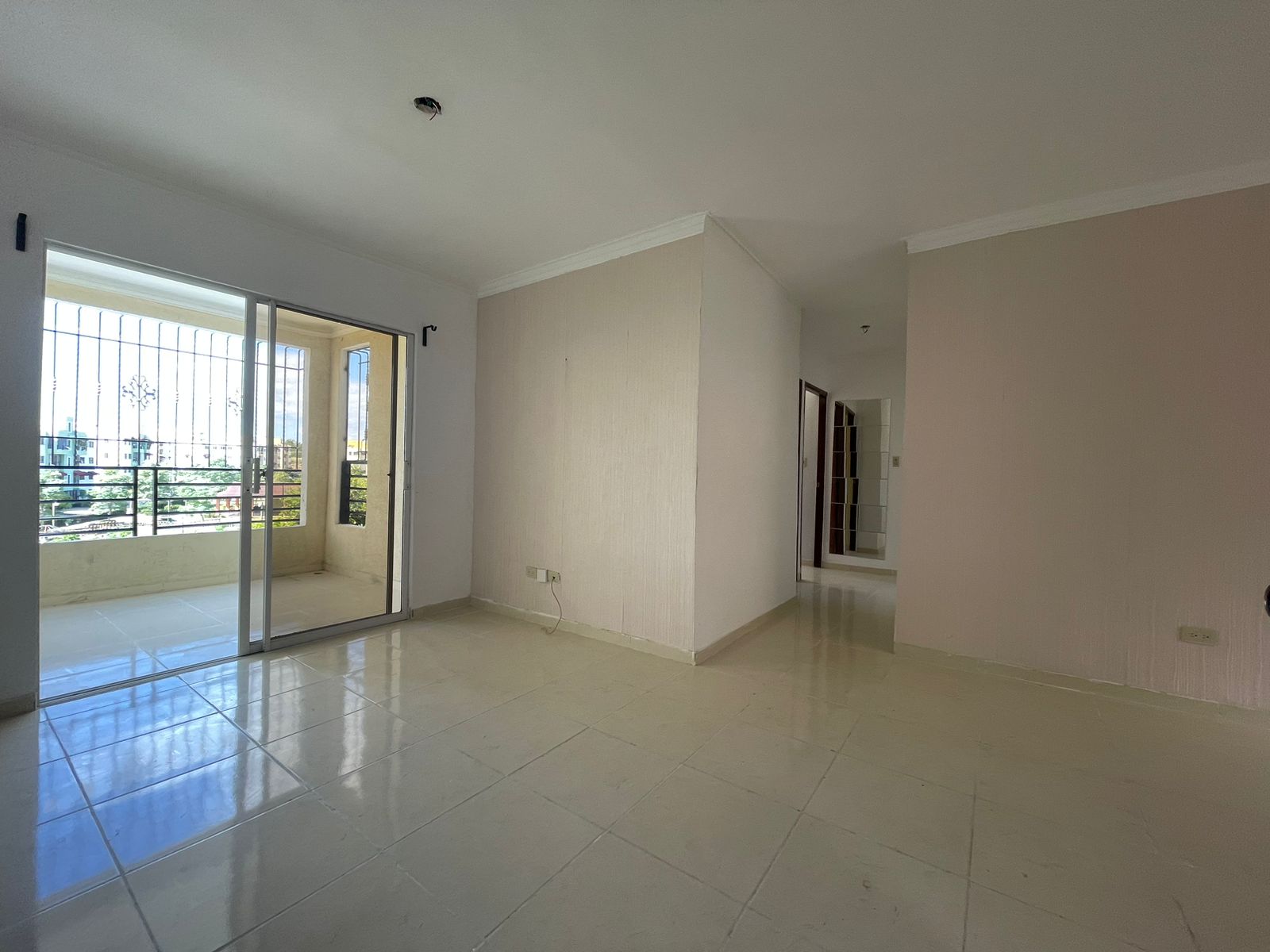 Apartamento en la Jacobo Majluta en Venta 4to Piso Tipo F  Foto 7234885-1.jpg