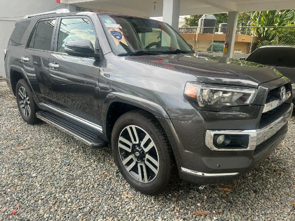 toyota 4runner  Foto 7234985-2.jpg