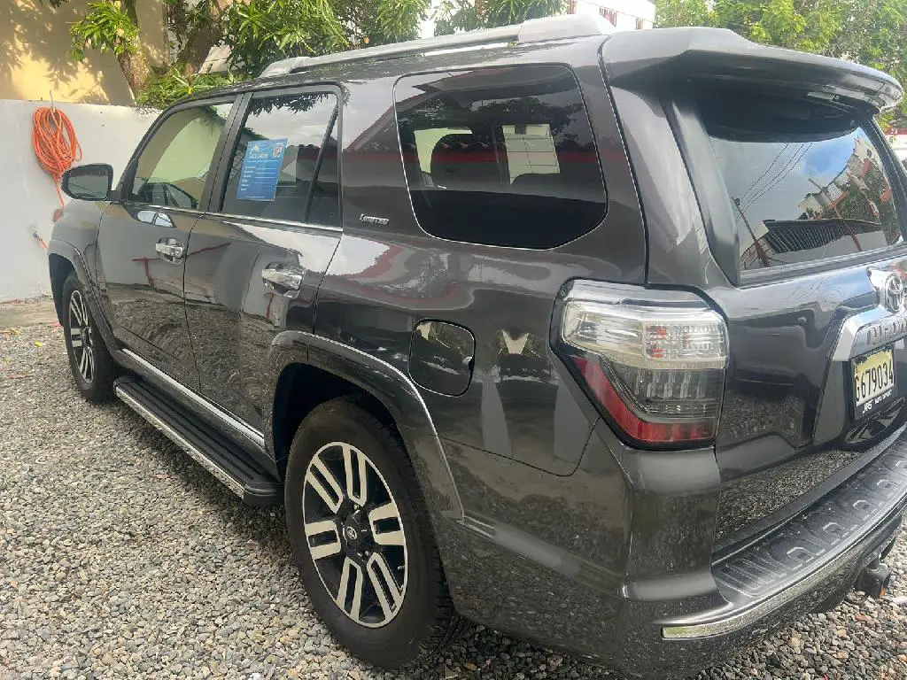 toyota 4runner  Foto 7234985-4.jpg
