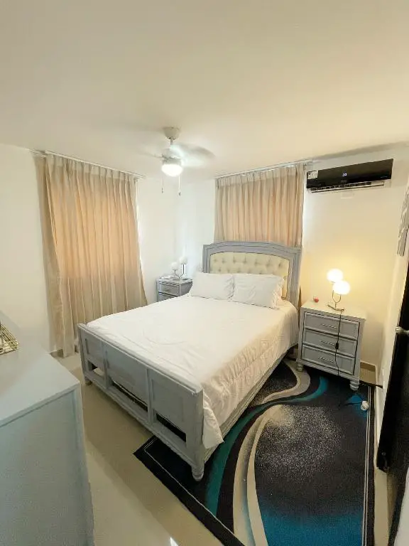 Vendo Apartamento en 5to nivel con Terraza Privada Av. Charless de Gau Foto 7235238-3.jpg