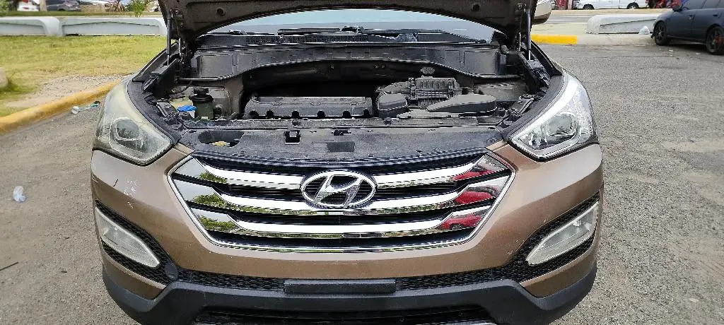 Hyundai  Santa Fe 2014 Gasolina en Santo Domingo DN Foto 7235374-4.jpg