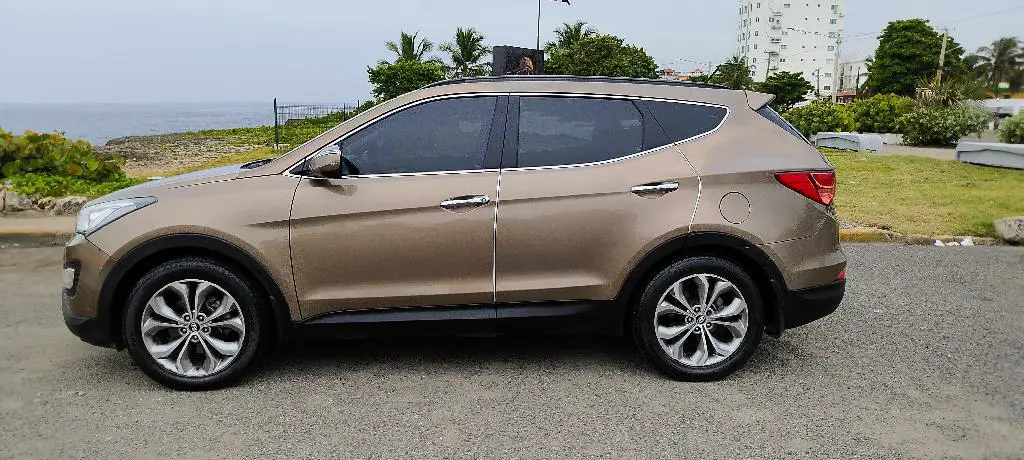 Hyundai  Santa Fe 2014 Gasolina en Santo Domingo DN Foto 7235374-6.jpg