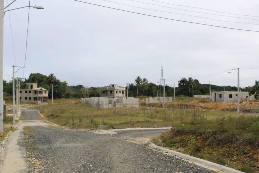 Vendo solares bien ubicado y listo para construir en santo domingo nor Foto 7235424-4.jpg