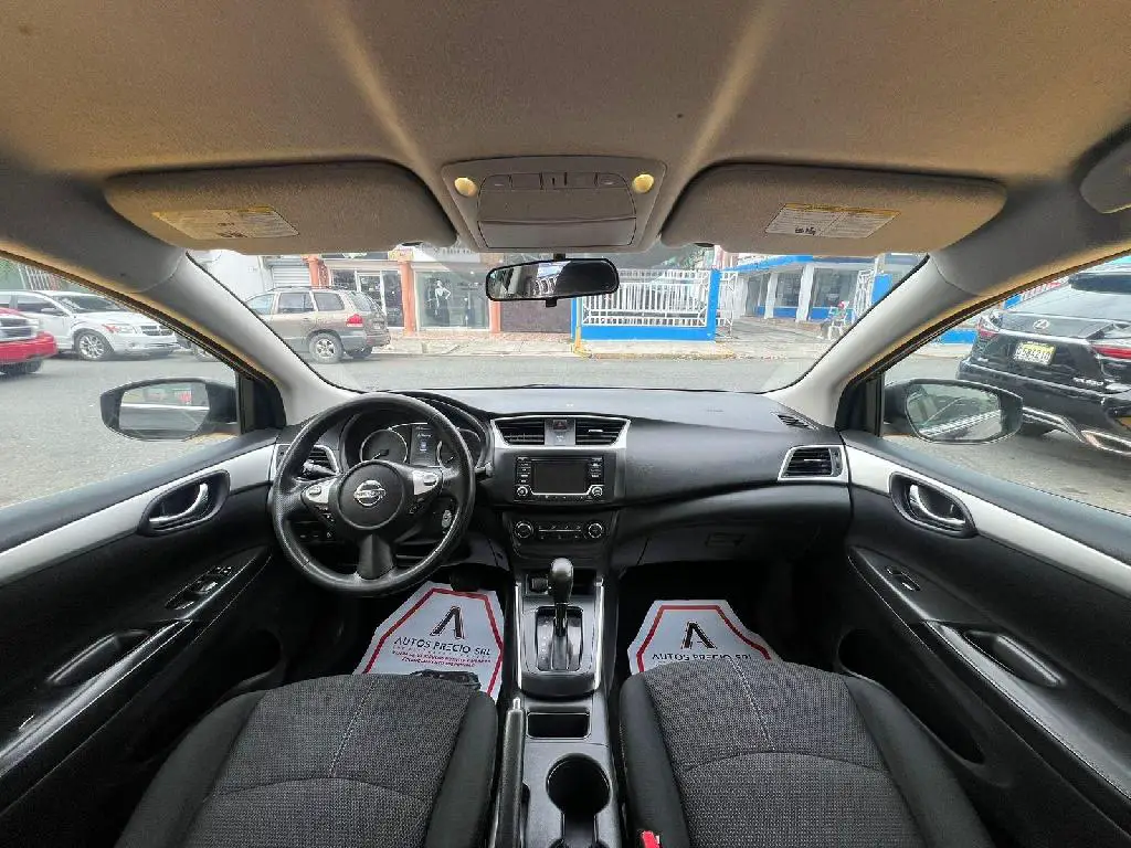 Nissan Sentra SV 2018  Foto 7235428-8.jpg