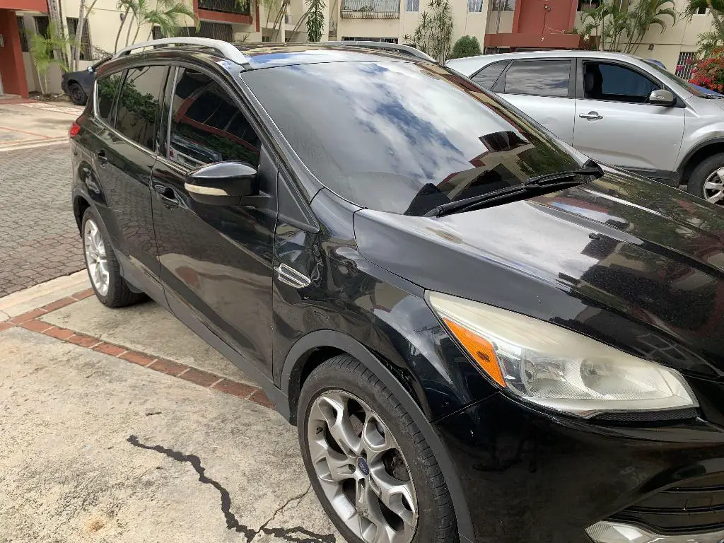 Ford Escape Titanium 2014  en Santo Domingo DN Foto 7235429-4.jpg