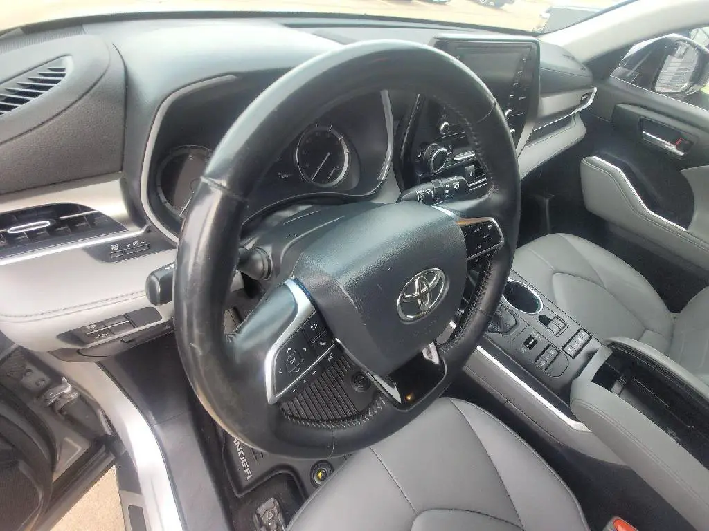 Toyota Highlander XLE AWD 2020 Foto 7235450-8.jpg