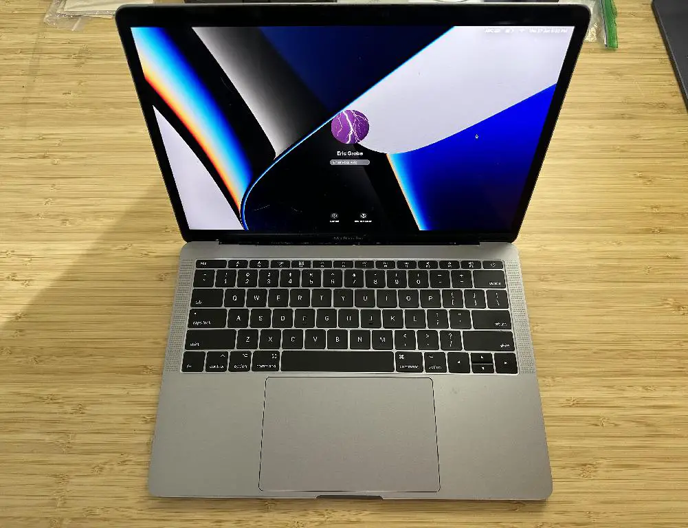 MacBook Pro 13 i7 500GB Foto 7235463-2.jpg