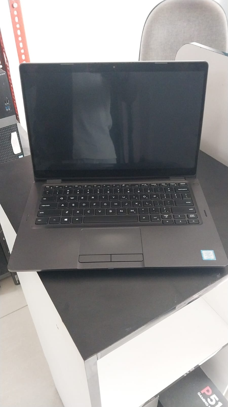 Laptop Dell Latitude 5300 2en1 Foto 7235558-1.jpg