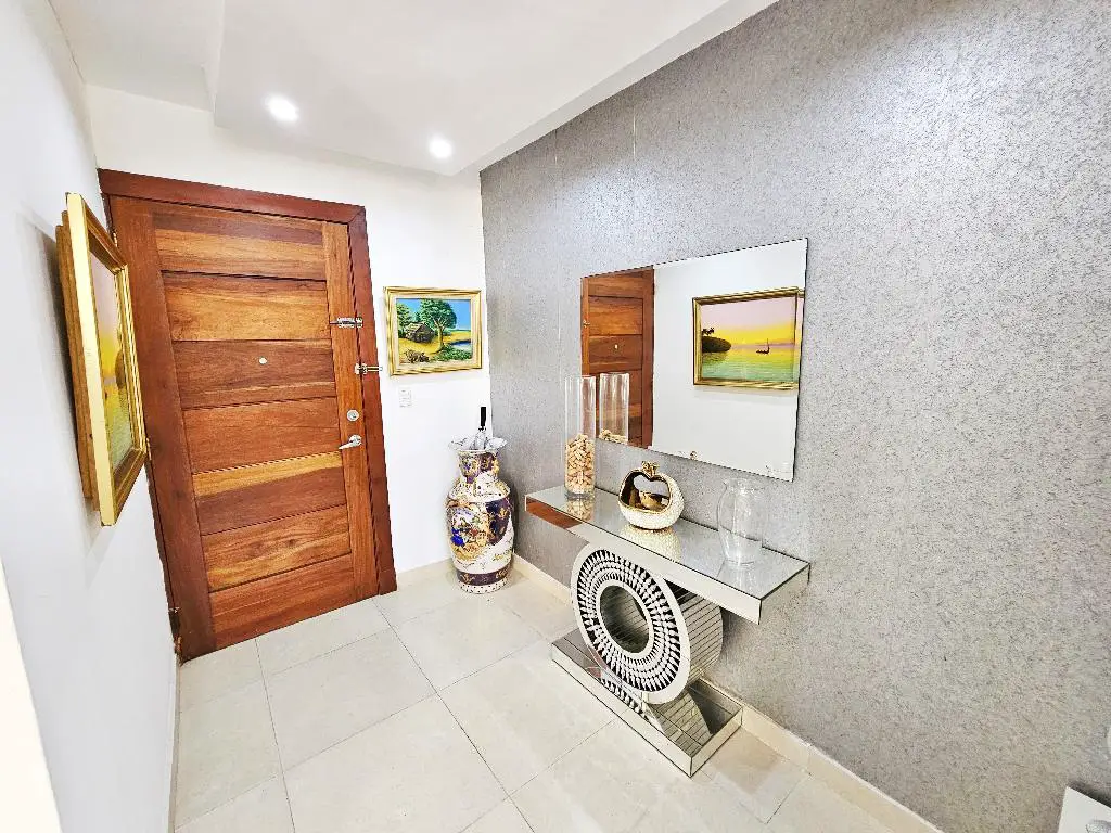 Apartamento en venta Los Restauradores RD10500000  Foto 7235590-1.jpg