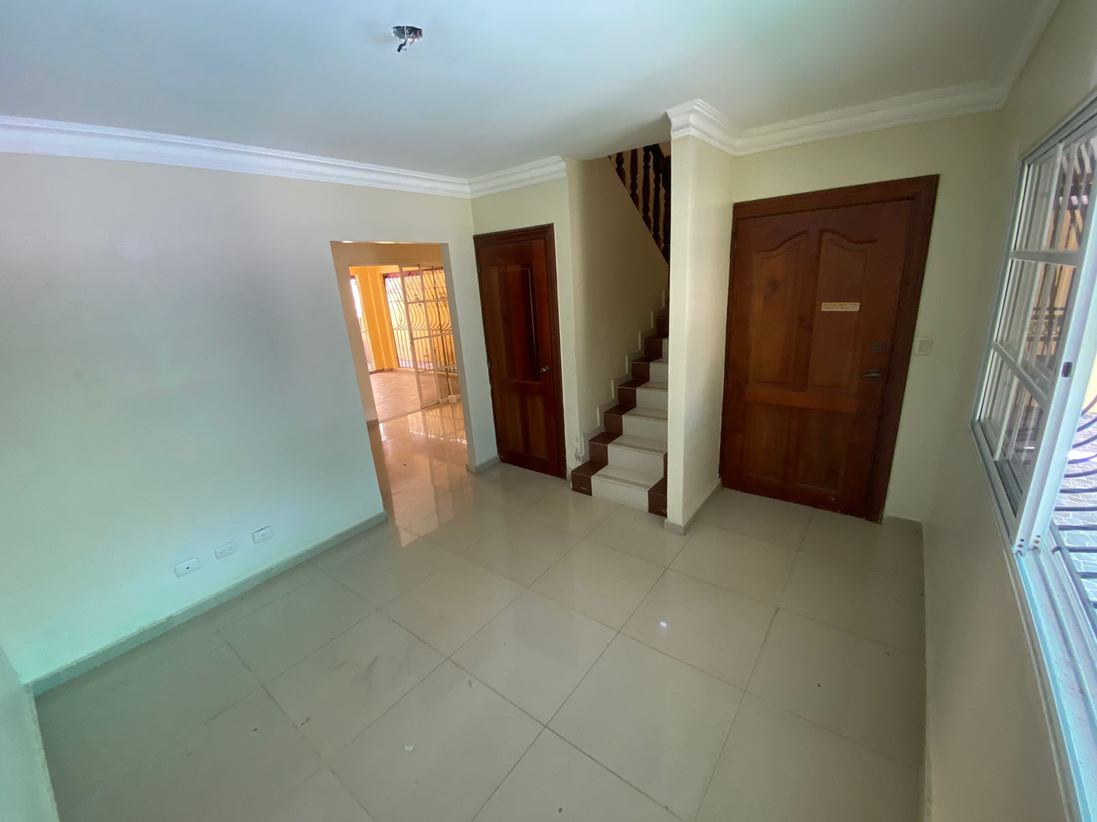 ️RD7000000️ Vendo casa de dos niveles en Lucerna  como nueva Foto 7235690-2.jpg