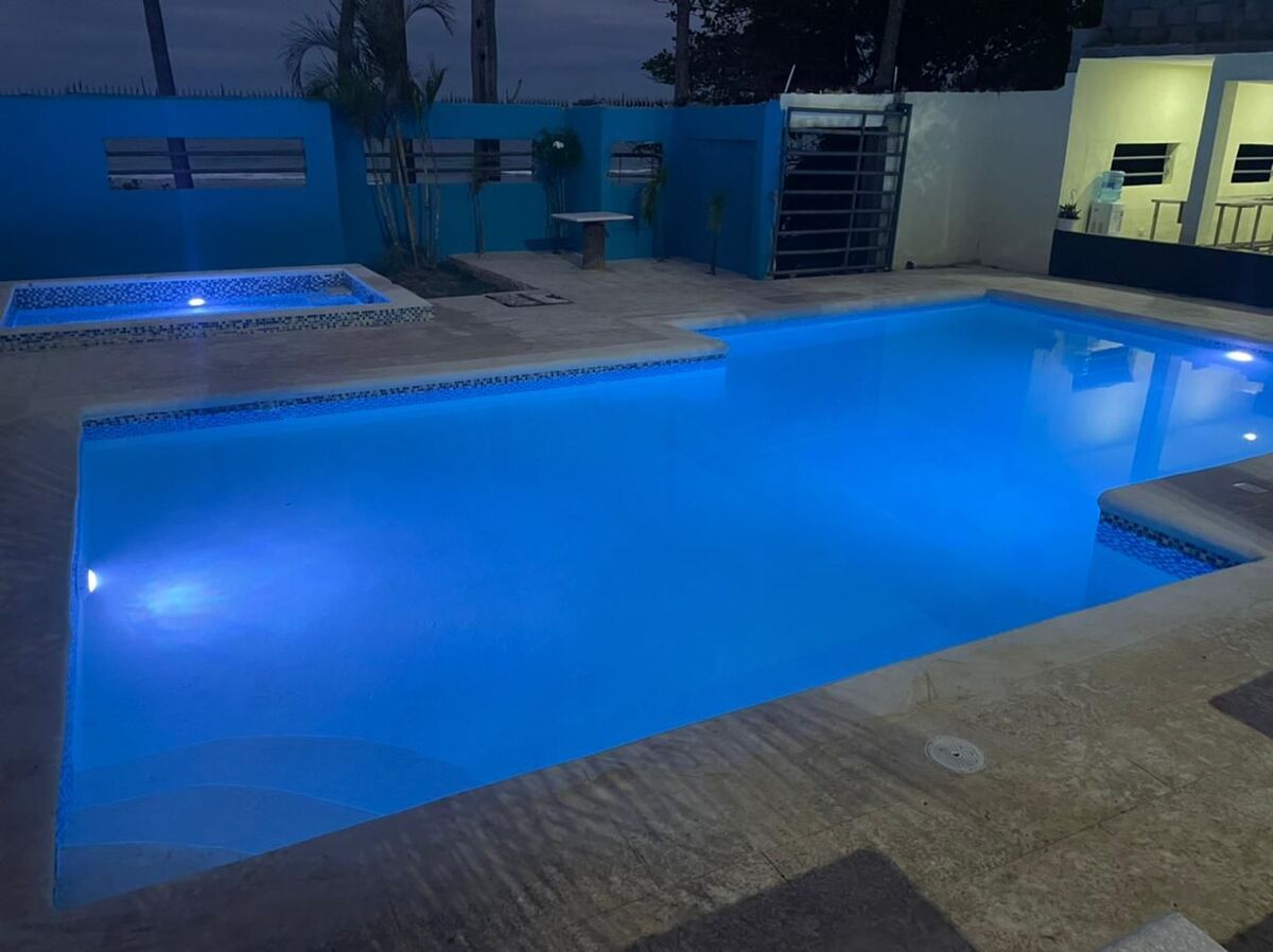 En Venta y Alquiler bello hotel tipo villa en Barahona Foto 7235707-9.jpg