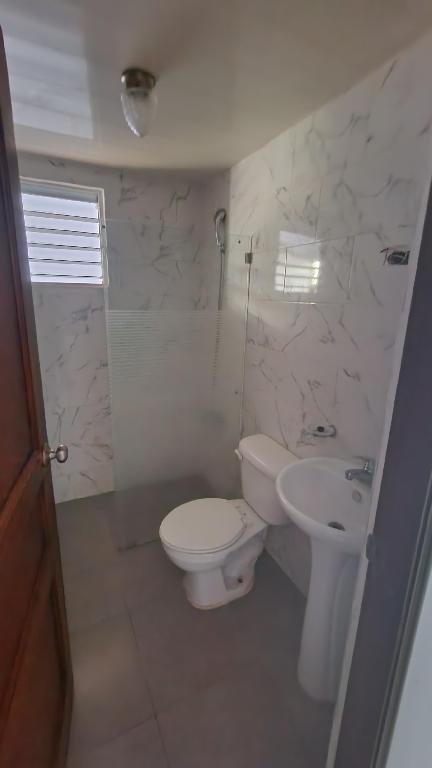 Alquiler de Apartamento 1er nivel en Prado Oriental  Santo Domingo Est Foto 7235727-7.jpg