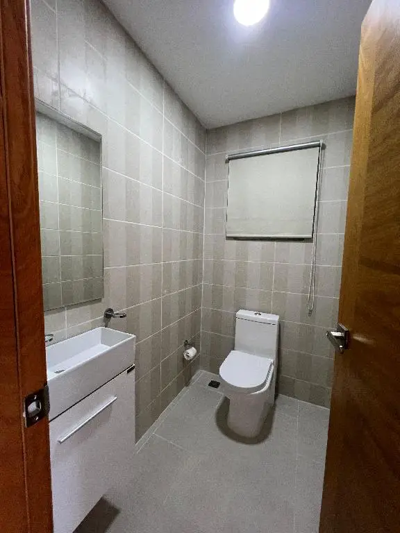 Rento apartamento de 1 Habitación en Torre Moderna en el Millón con li Foto 7235746-4.jpg