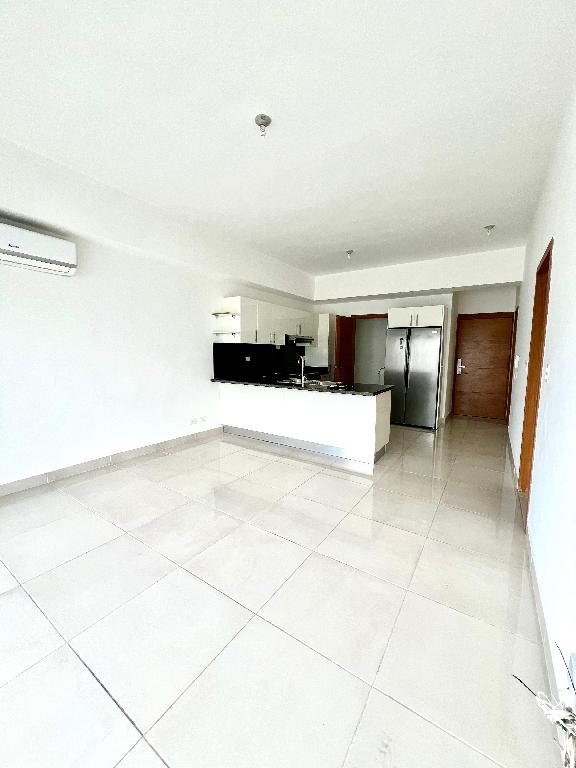 Rento apartamento de 1 Habitación en Torre Moderna en el Millón con li Foto 7235746-5.jpg